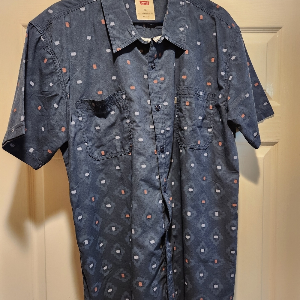 Levi's button short sleeve shirt